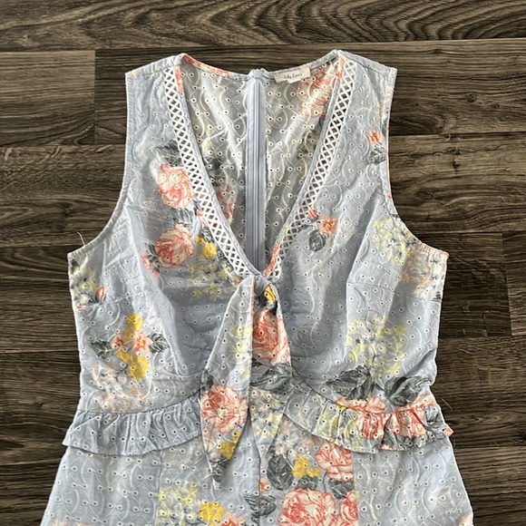SOLD * Lily Loves Floral Romper - Picture 3 of 9